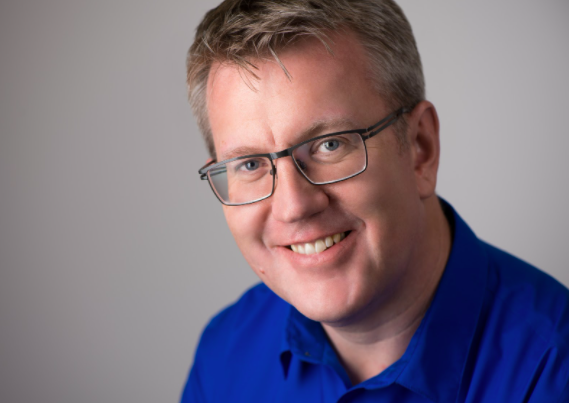 Adam-Baker-workplace-specialist 